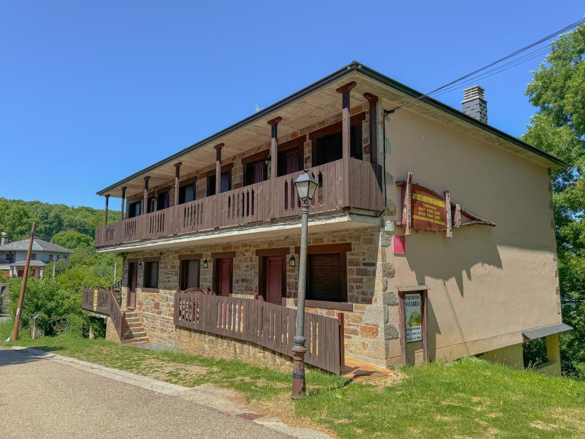 Apartamentos Sanabria Galende Exterior photo